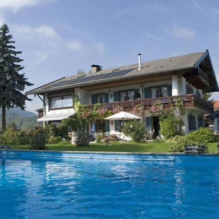 Bosch Hermann Grassau  Luaran gambar