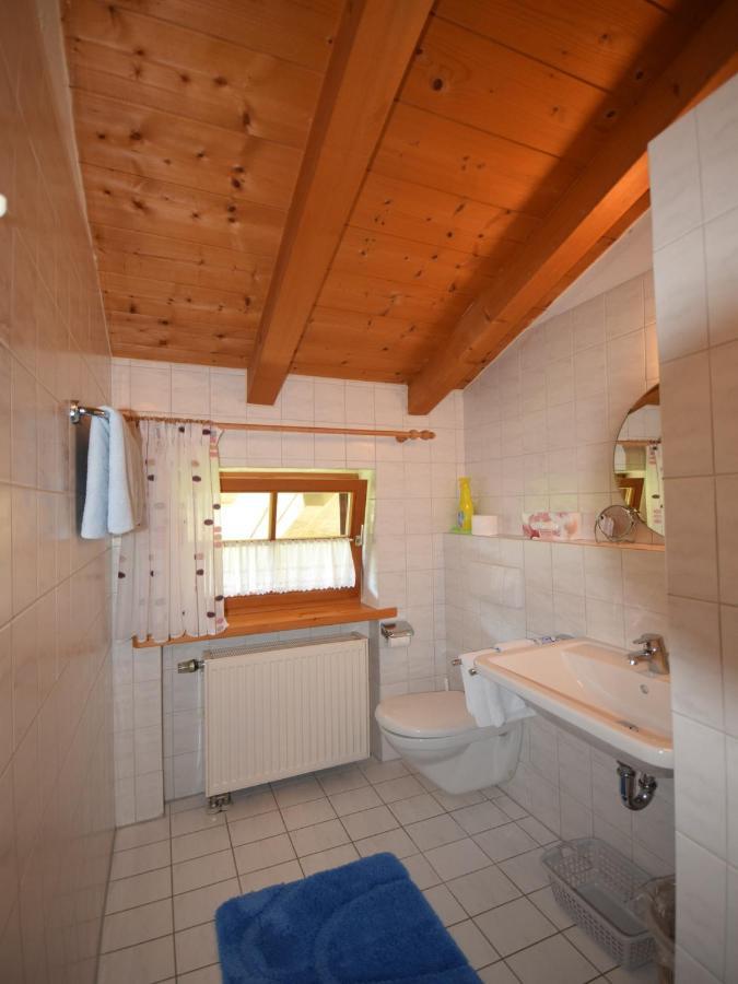 Bosch Hermann Grassau  Luaran gambar