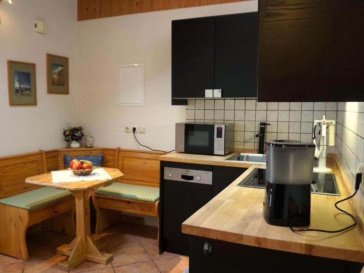 Bosch Hermann Grassau  Luaran gambar